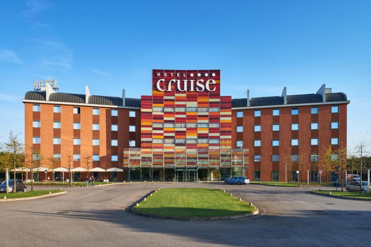 Hotel Cruise Lucino Eksteriør bilde